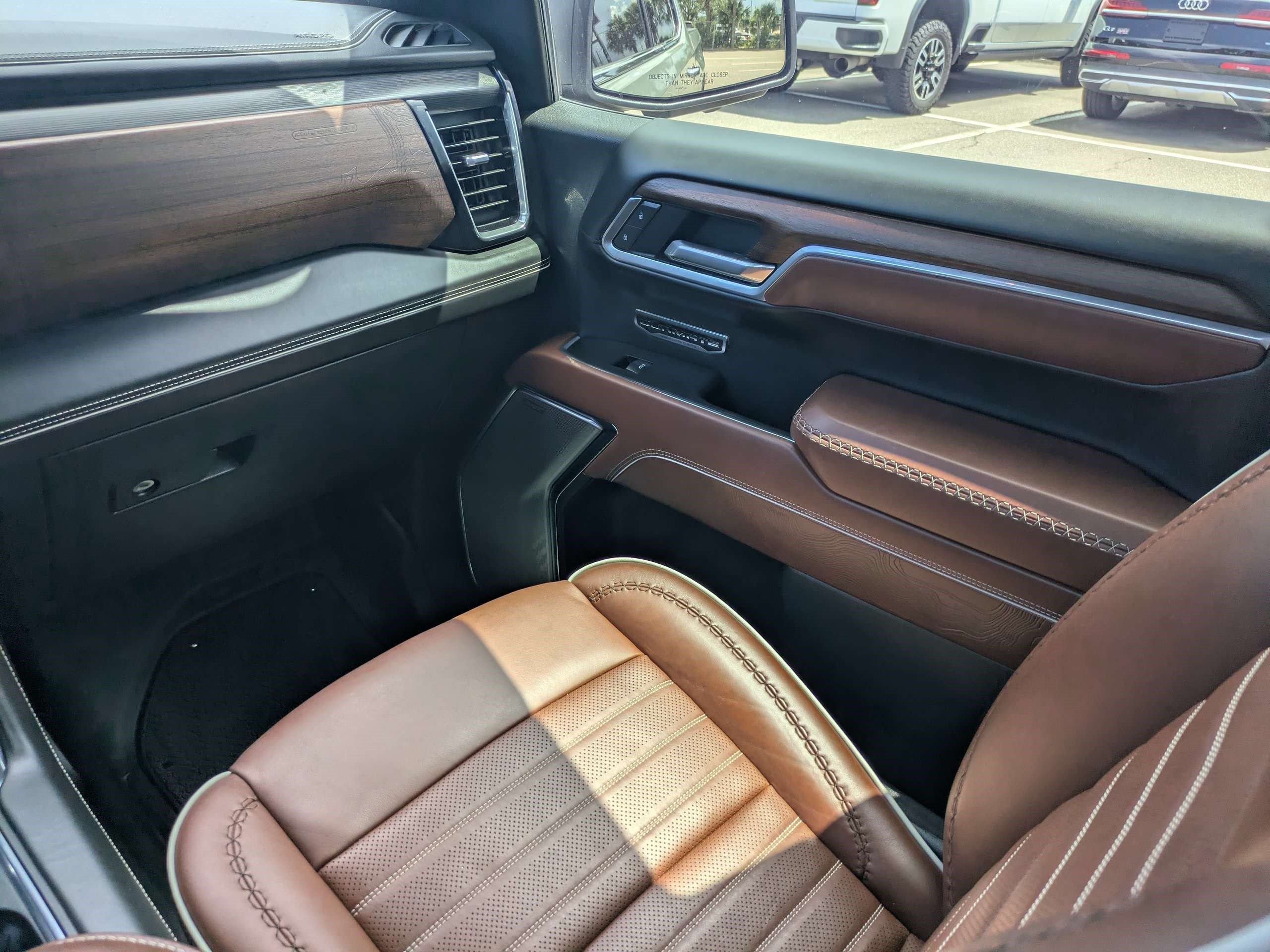 Used 2025 GMC Sierra 1500 Denali Ultimate AWD/4WD image 16