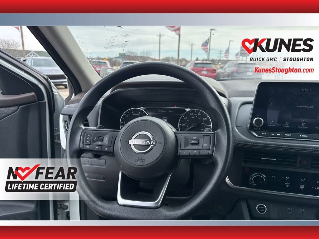 Used 2023 Nissan Rogue S image 38