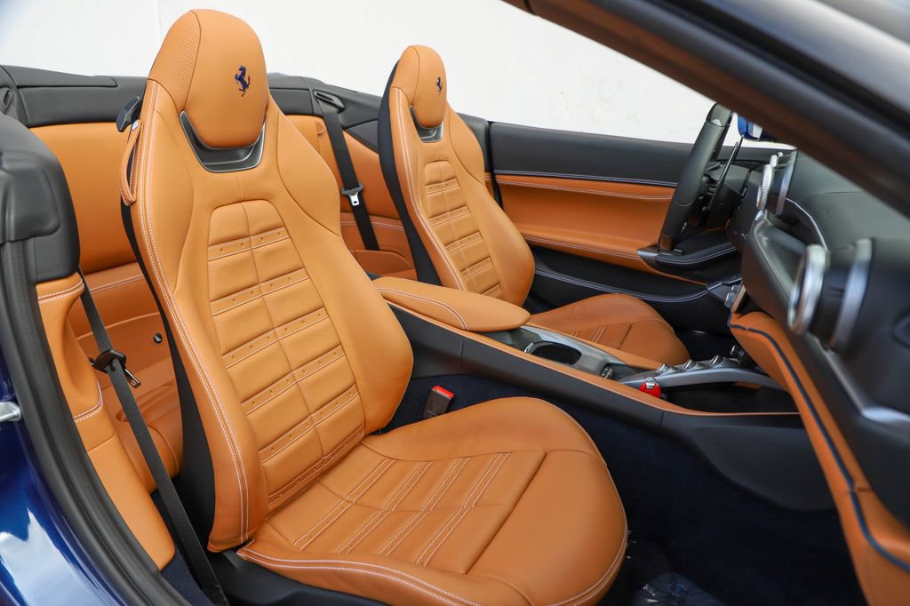 Certified 2023 Ferrari Portofino M image 10