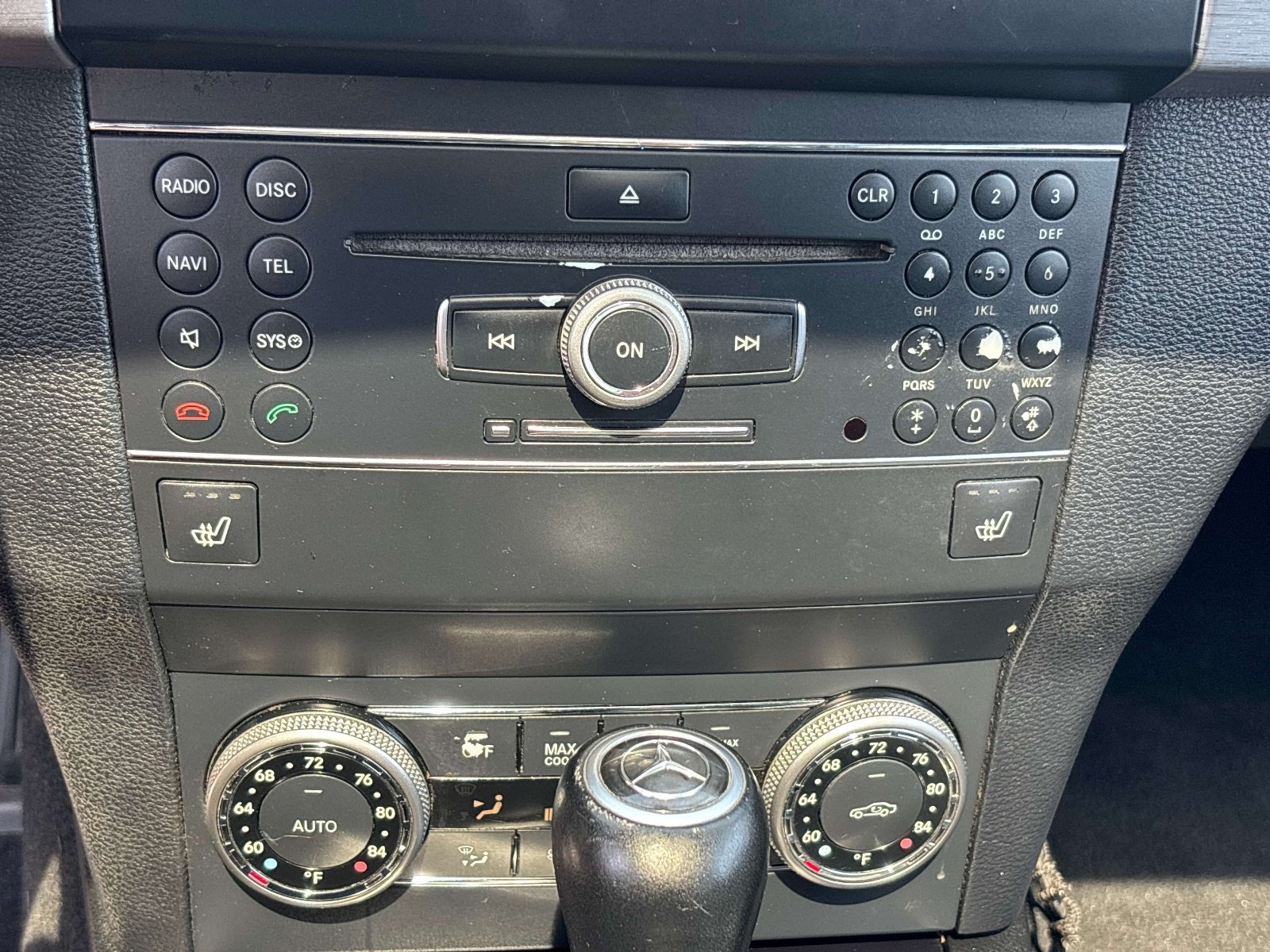 Used 2010 Mercedes-Benz GLK 350 4MATIC image 22