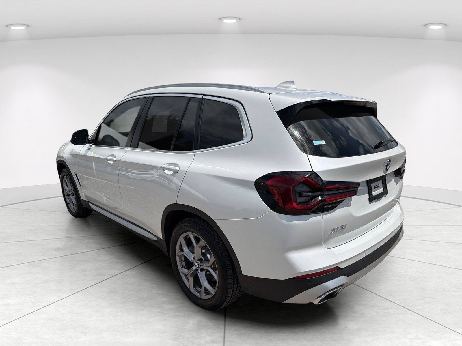 Used 2023 BMW X3 xDrive30i w/ Premium Package AWD/4WD image 6