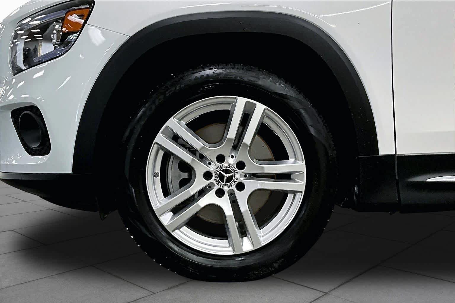 Certified 2021 Mercedes-Benz GLB 250 4MATIC image 11