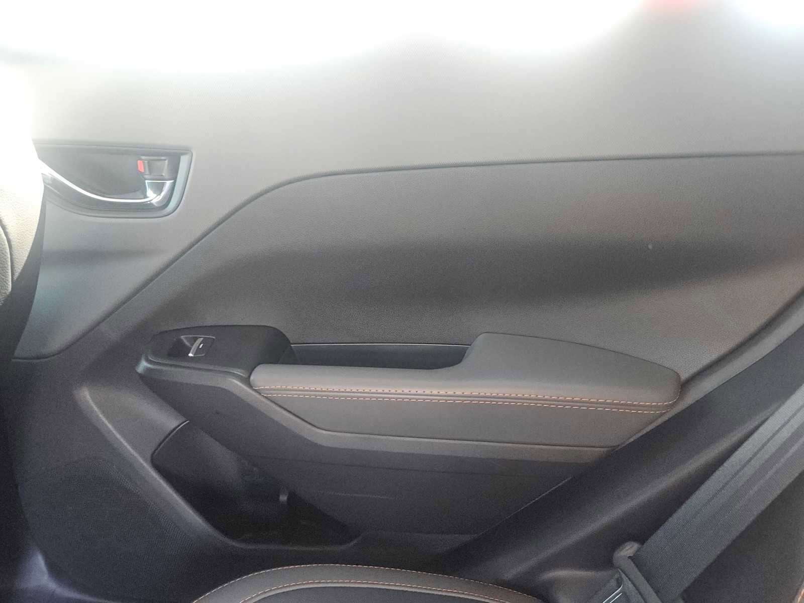 Used 2025 Subaru Crosstrek 2.5i Limited w/ Popular Package #3A image 25