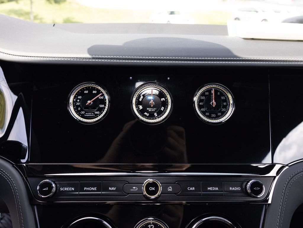 Used 2025 Bentley Continental GTC AWD/4WD image 39