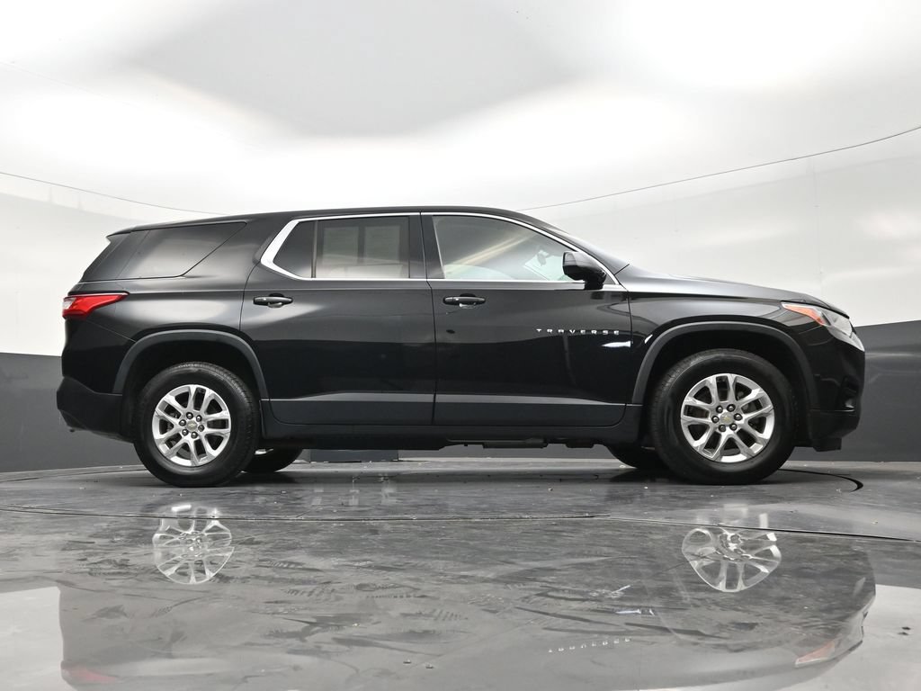 Used 2020 Chevrolet Traverse LS FWD image 26