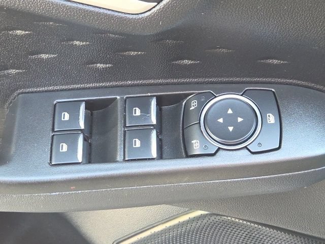 Used 2020 Ford Escape SE FWD image 23