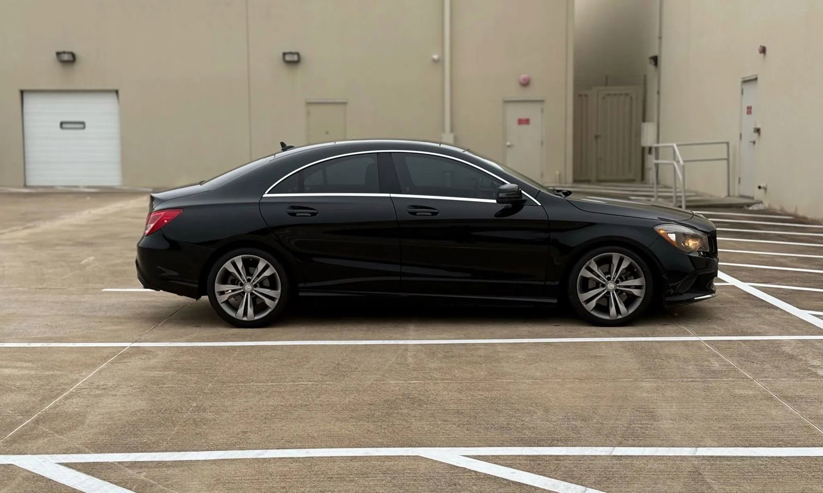 Used 2017 Mercedes-Benz CLA 250 image 10