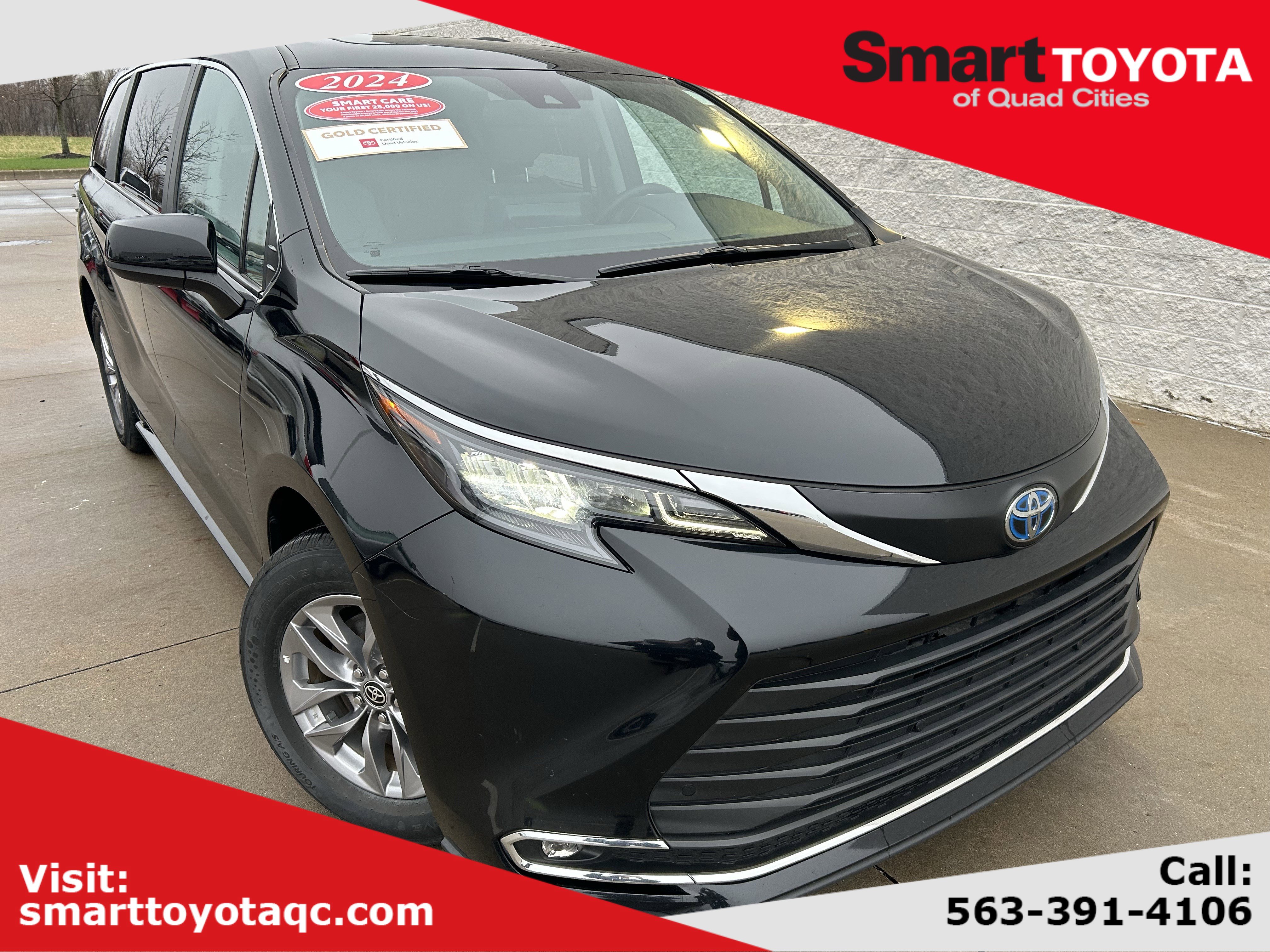 Certified 2024 Toyota Sienna XLE FWD image 1