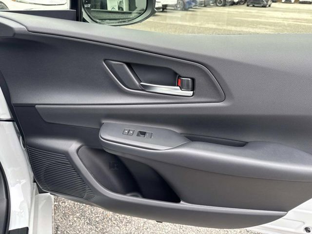 New 2026 Toyota Prius FWD image 15