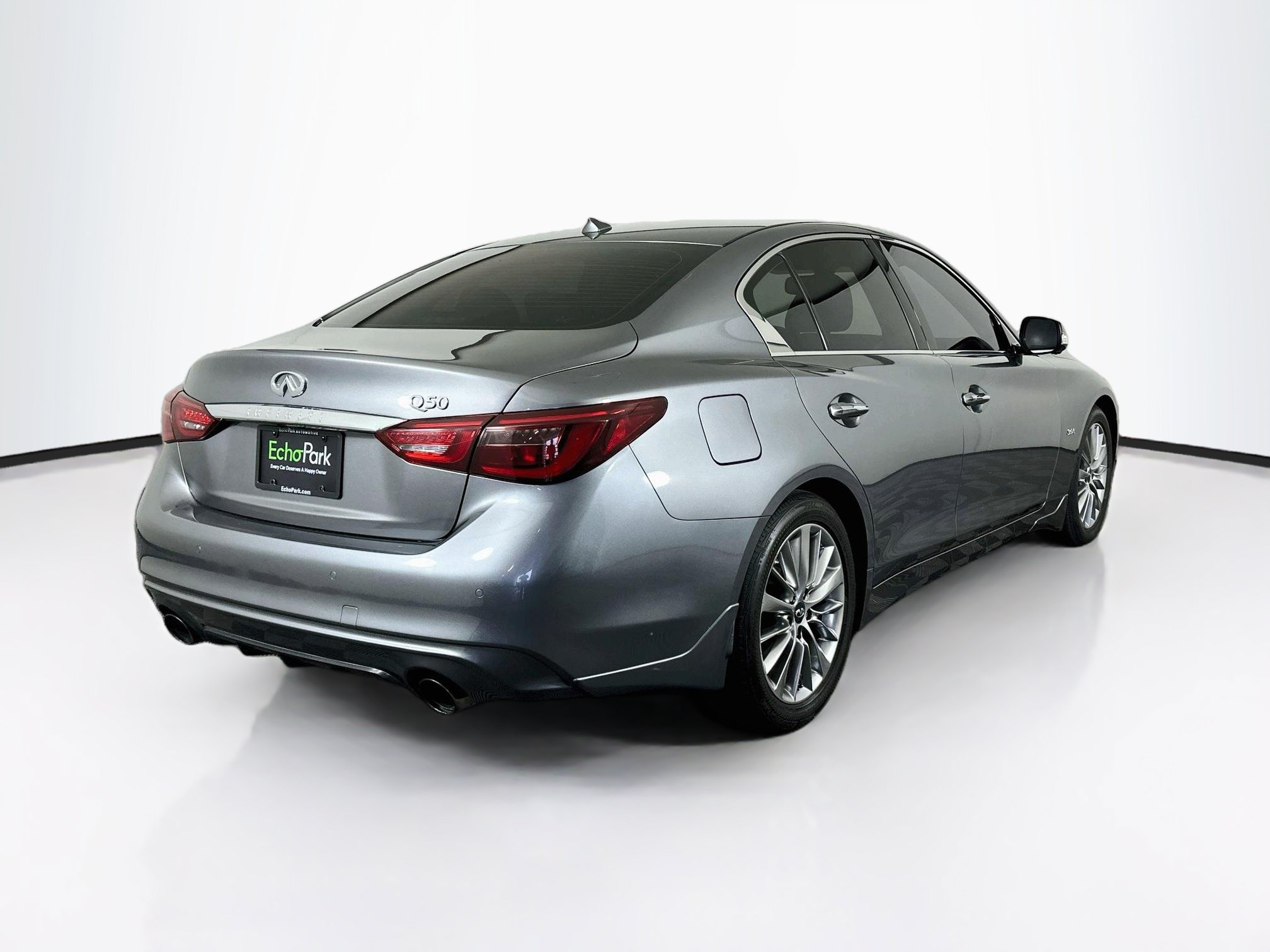 Used 2018 INFINITI Q50 Luxe w/ Essential Package (3.0T Luxe) RWD image 9