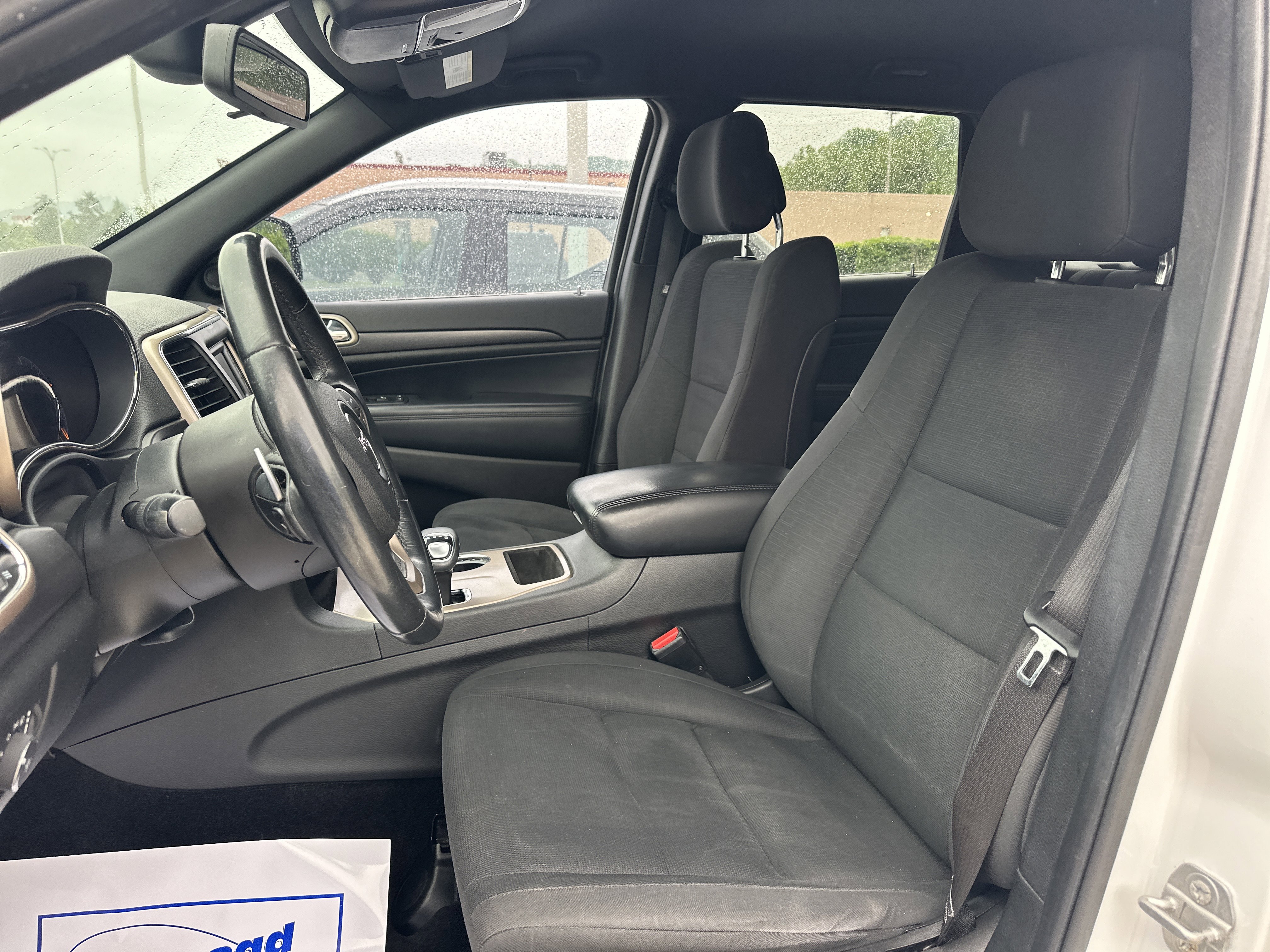 Used 2015 Jeep Grand Cherokee Laredo w/ Quick Order Package 23E AWD/4WD image 19