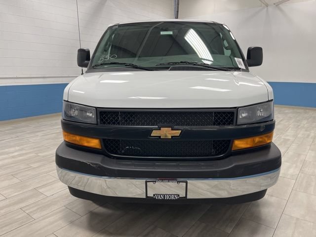 New 2026 Chevrolet Express 3500 Extended w/ Driver Convenience Package RWD image 19