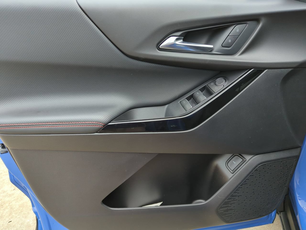 New 2027 Chevrolet Equinox RS w/ Safety and Technology Package FWD image 20