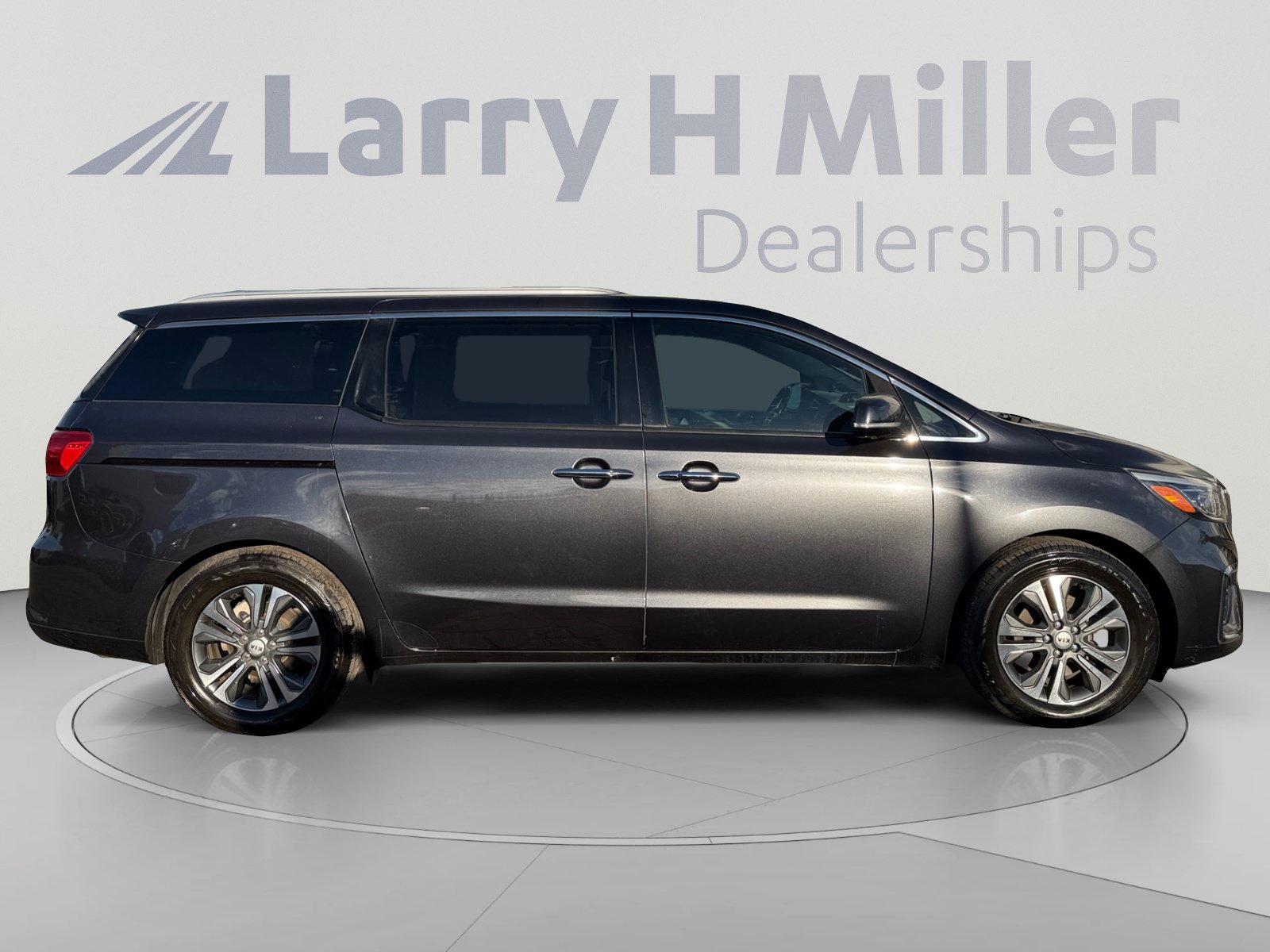 Used 2019 Kia Sedona SX FWD image 6