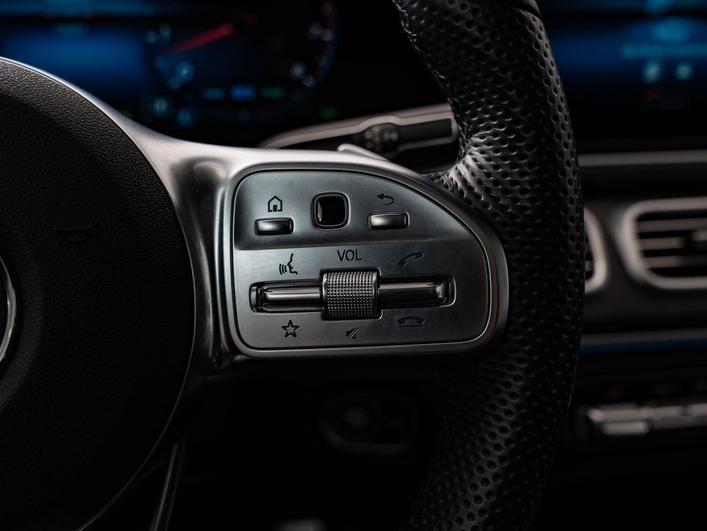 Certified 2023 Mercedes-Benz GLS 580 4MATIC image 31
