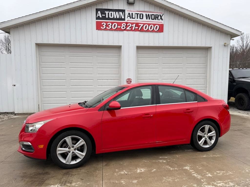 Used 2015 Chevrolet Cruze LT FWD image 2