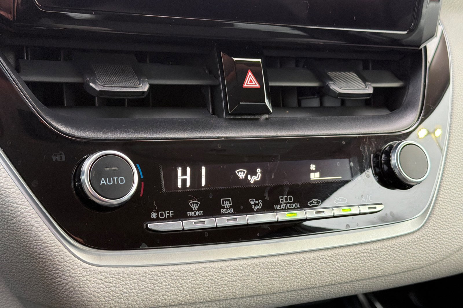 Certified 2024 Toyota Corolla LE image 19