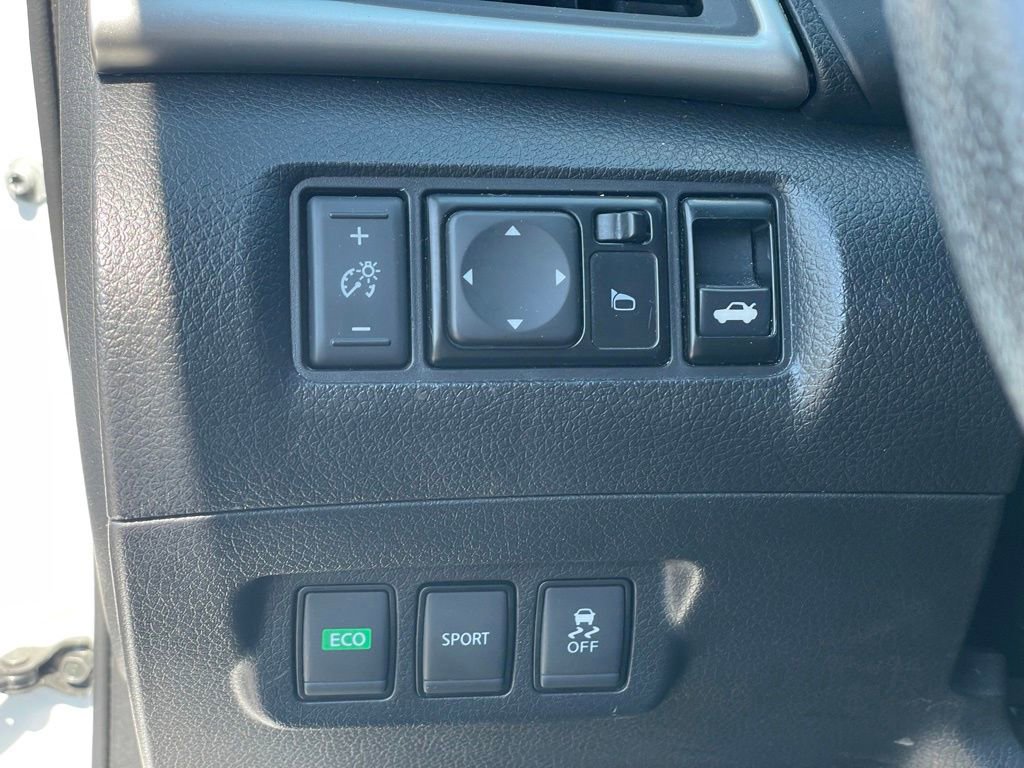 Used 2018 Nissan Sentra SV w/ Protection Package FWD image 13