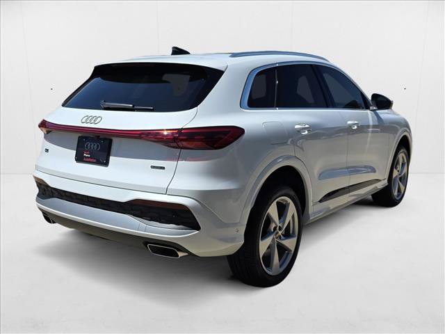 New 2025 Audi Q5 Premium Plus w/ Premium Plus AWD/4WD image 5