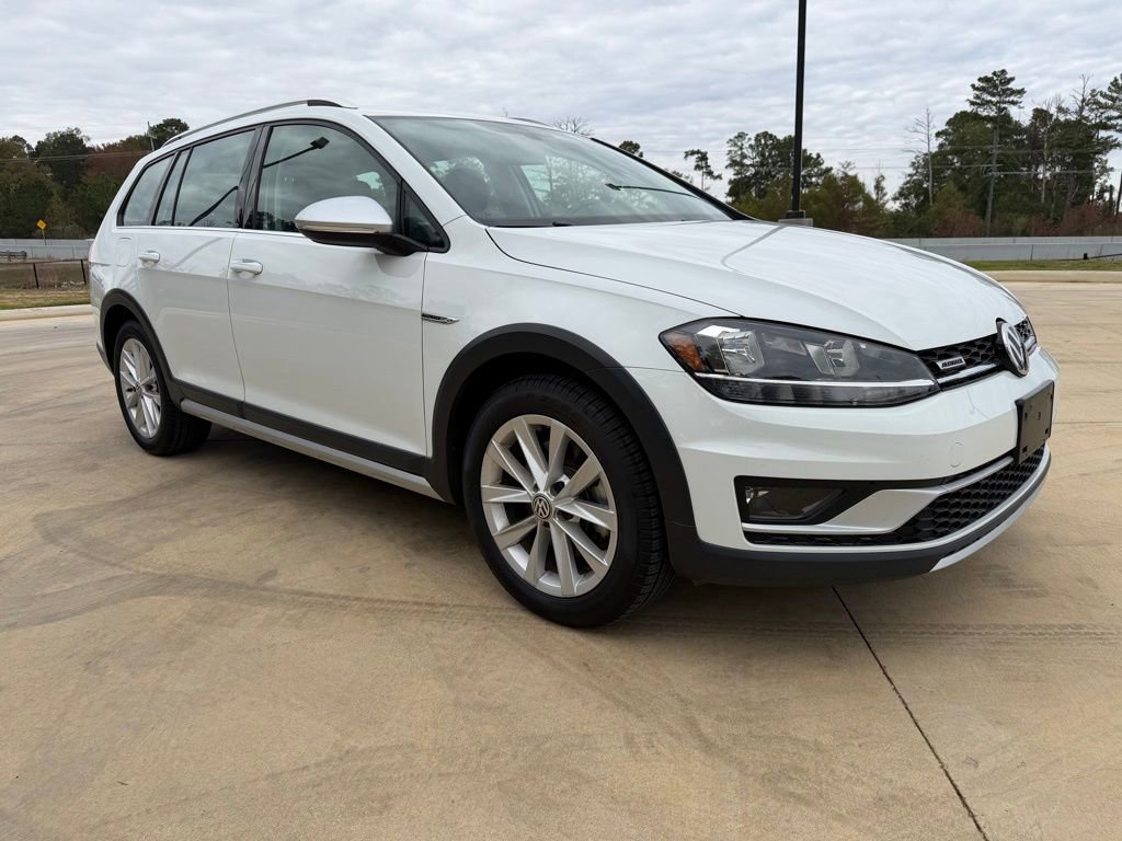 Used 2019 Volkswagen Golf Alltrack S image 7
