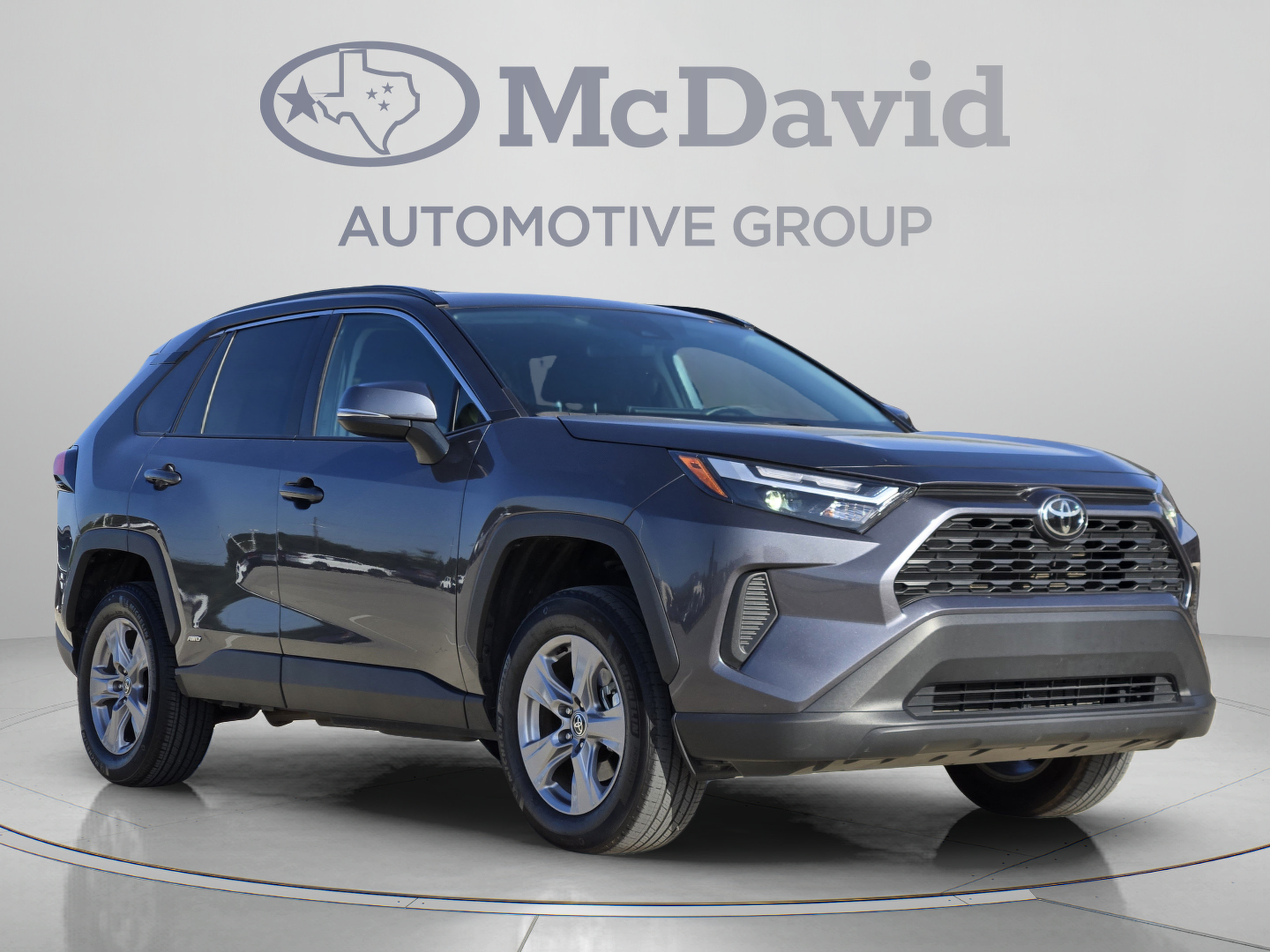 Used 2025 Toyota RAV4 XLE AWD/4WD image 7