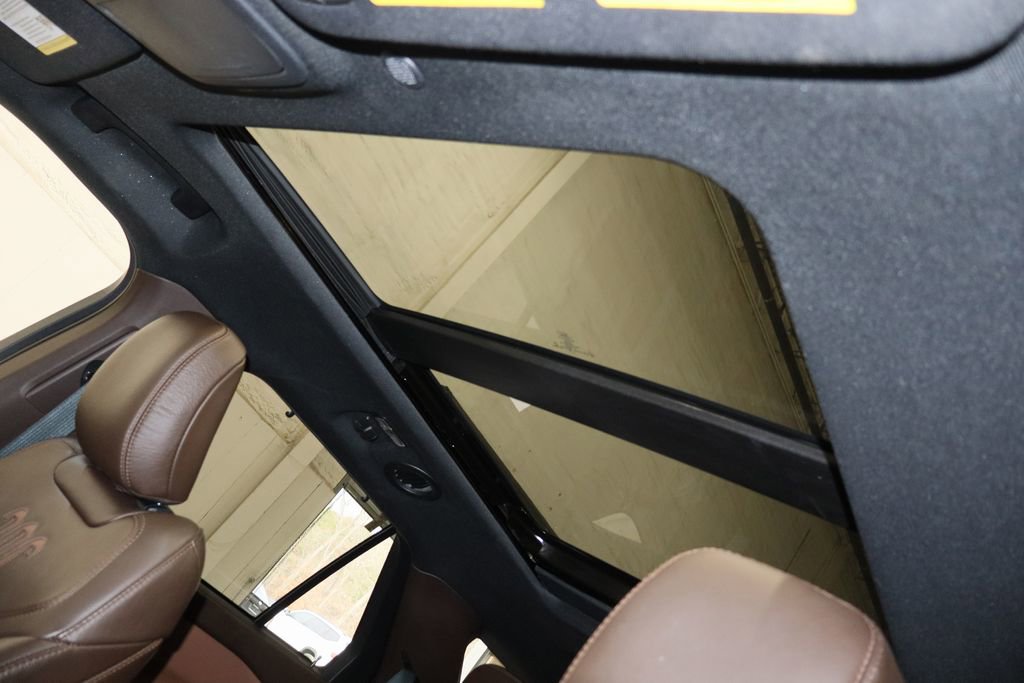 Used 2022 Ford Explorer King Ranch w/ Class IV Trailer Tow Package image 27