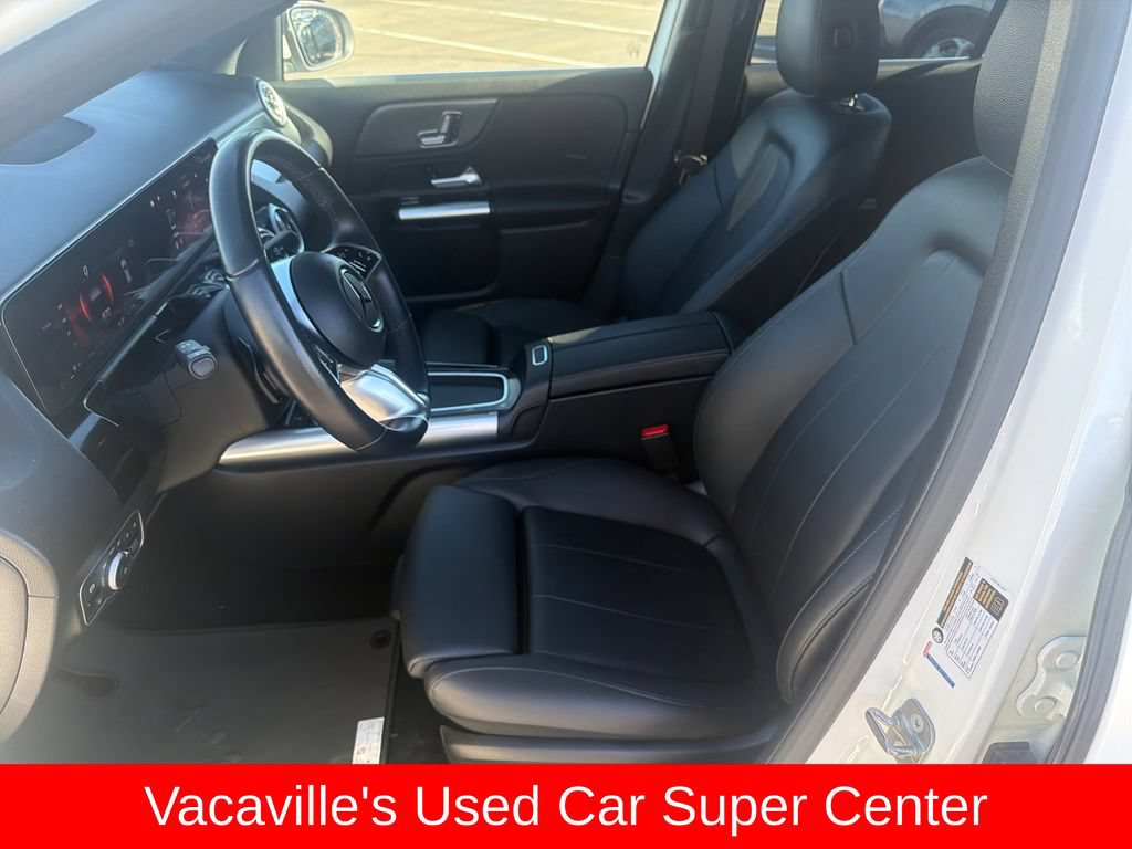 Used 2025 Mercedes-Benz GLA 250 4MATIC image 9