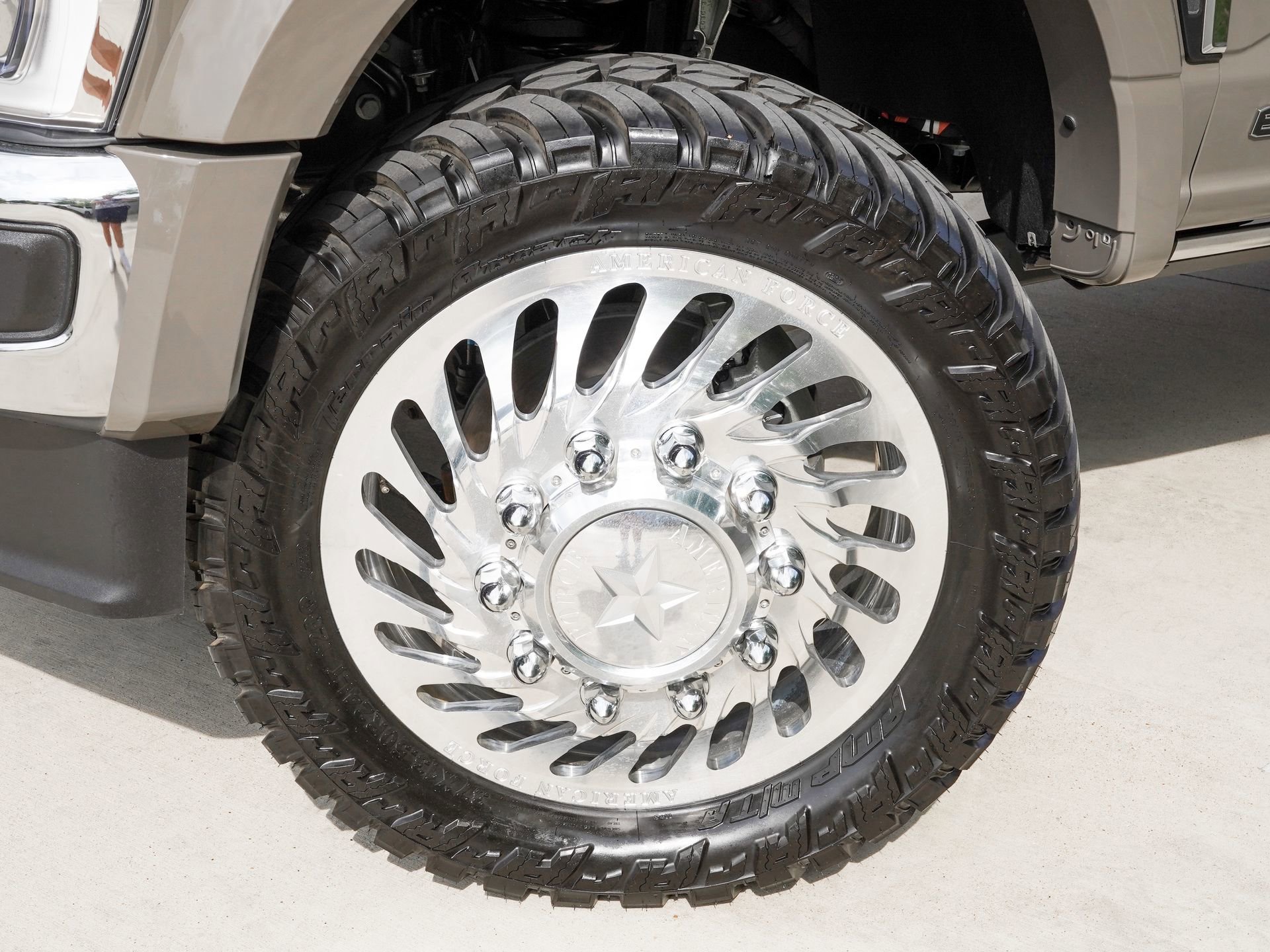 Used 2026 Ford F450 King Ranch w/ Chrome Package image 36