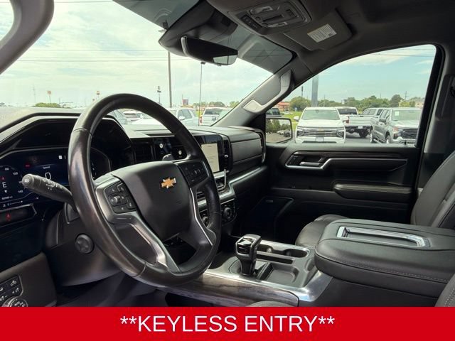 Used 2022 Chevrolet Silverado 1500 LTZ AWD/4WD image 12
