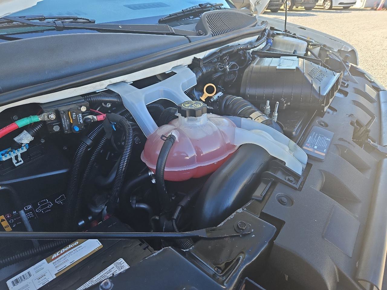 Used 2015 Chevrolet Express 4500 w/ Shuttle Bus Package RWD image 41