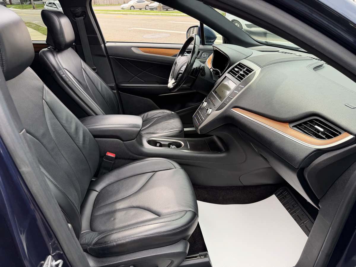 Used 2017 Lincoln MKC Reserve AWD/4WD image 21