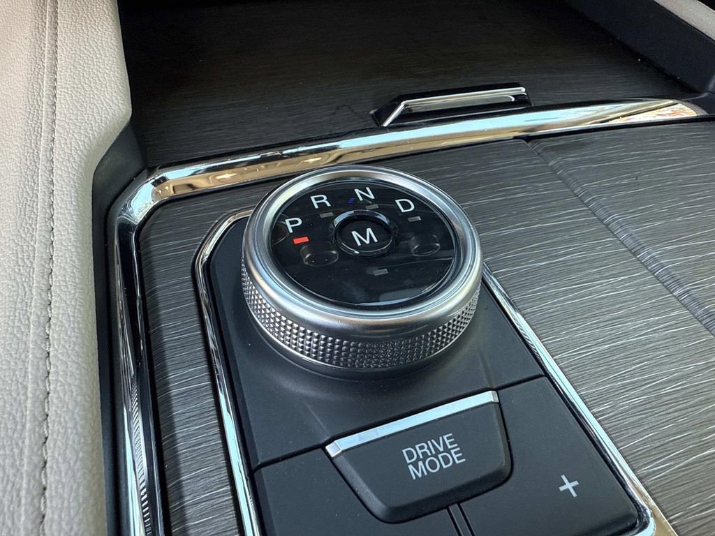 Used 2024 Ford Expedition Max Limited image 32