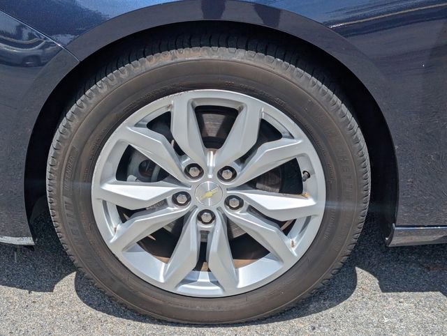 Used 2018 Chevrolet Impala LT FWD image 17