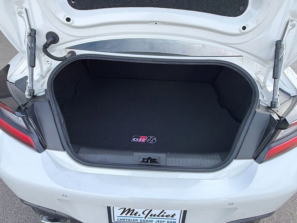 Used 2022 Toyota GR86 Premium image 14