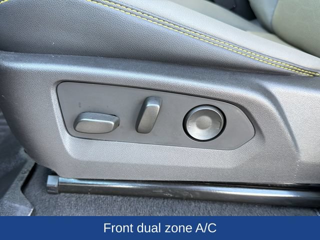 Used 2024 Chevrolet Colorado ZR2 w/ ZR2 Convenience Package III AWD/4WD image 21