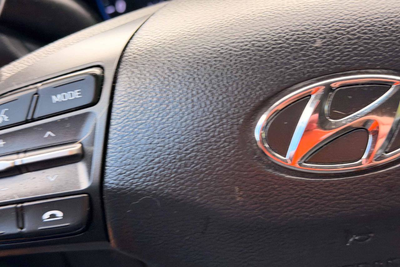 Used 2021 Hyundai Kona SEL FWD image 22