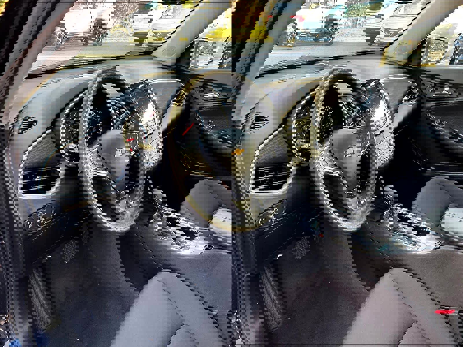 Used 2023 Chevrolet Malibu LT image 8