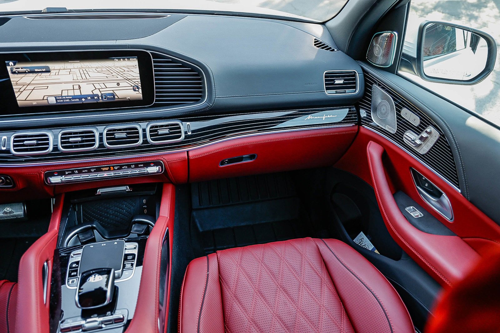 Used 2025 Mercedes-Benz Maybach GLS 600 4MATIC image 15