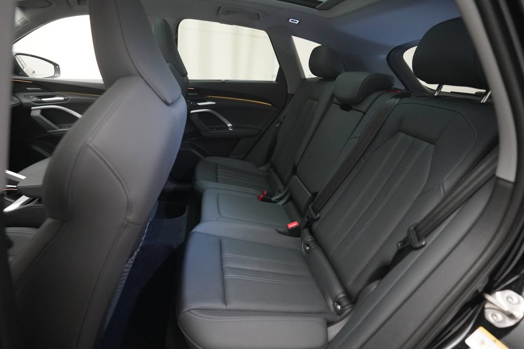 Certified 2025 Audi Q5 Prestige AWD/4WD image 16