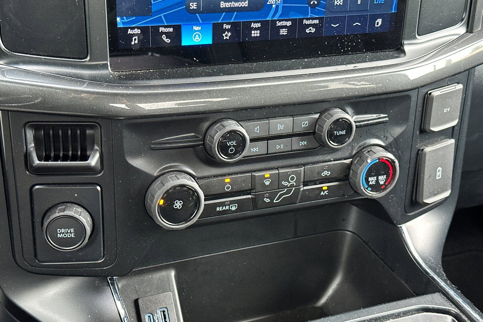 Used 2024 Ford F150 STX image 17