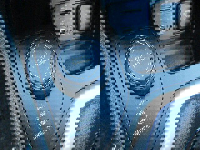 Used 2016 Jeep Cherokee Sport image 16