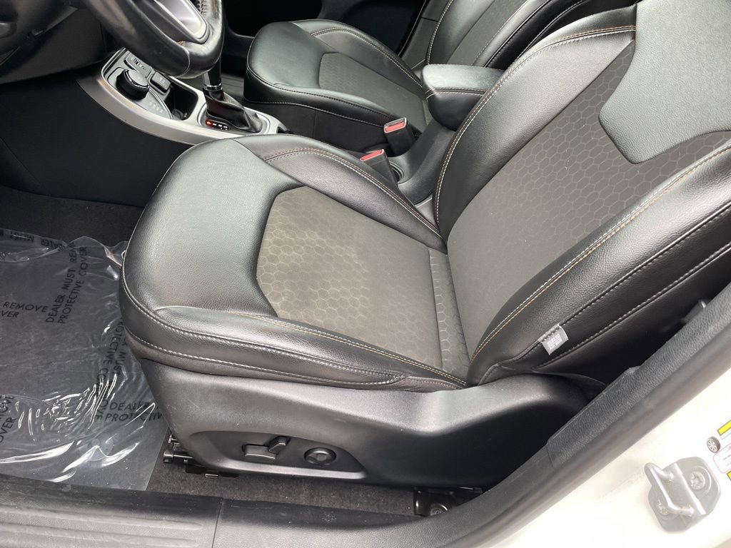 Used 2021 Jeep Compass Latitude w/ Convenience Group image 8