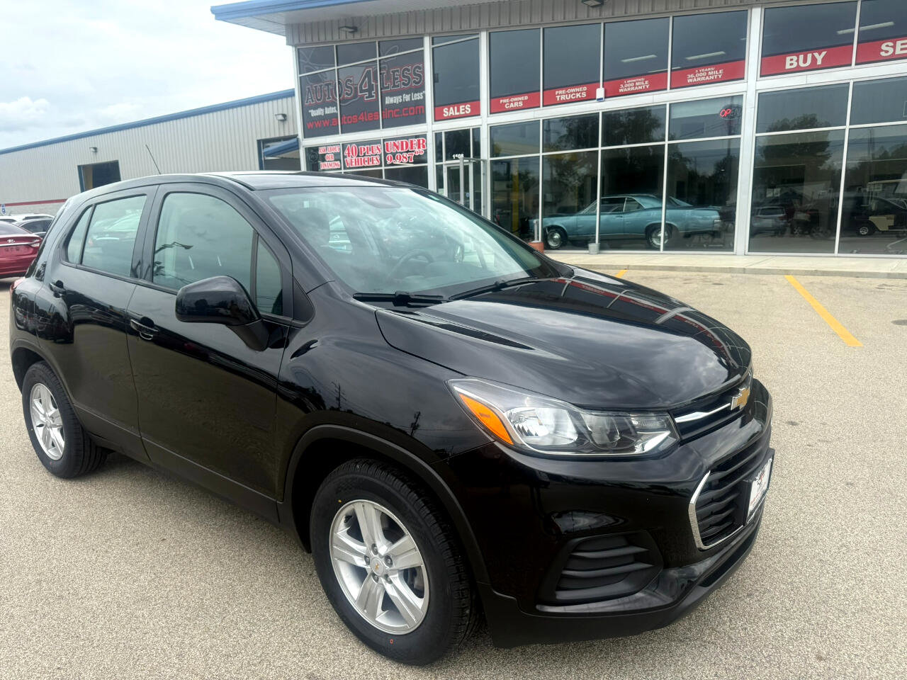 Used 2020 Chevrolet Trax LS image 3