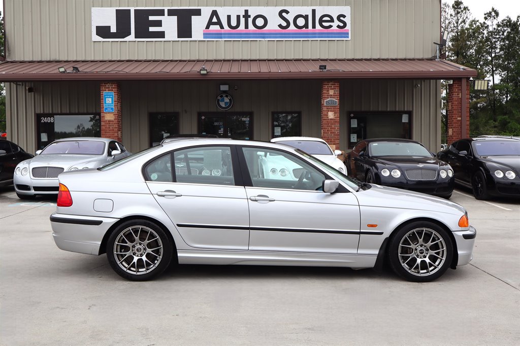 Used 2001 BMW 330i Sedan image 8