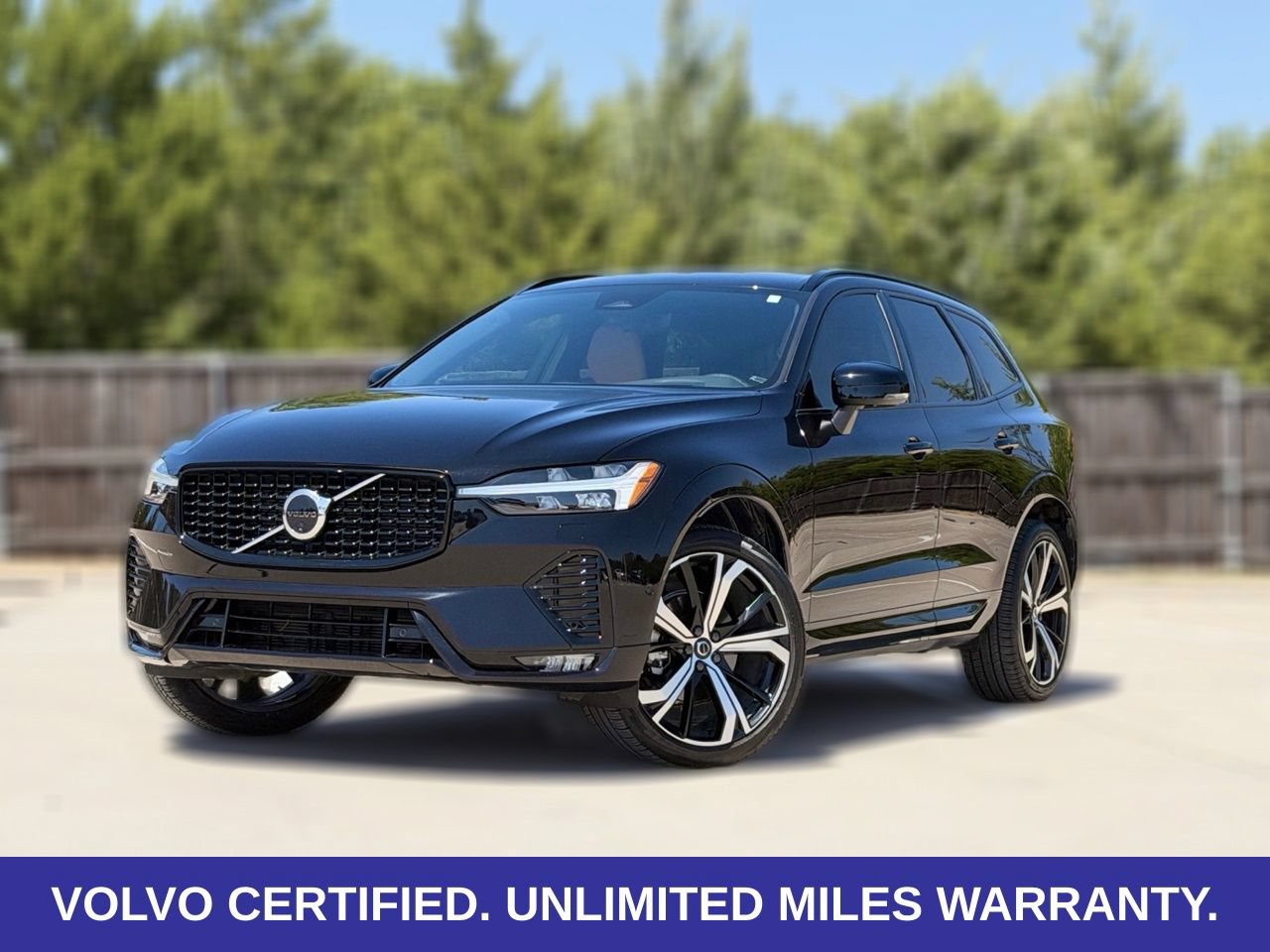 Certified 2025 Volvo XC60 B5 Ultra w/ Protection Package Premier AWD/4WD image 2
