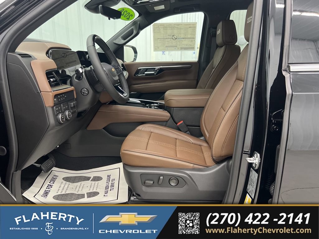 New 2026 Chevrolet Suburban High Country AWD/4WD image 9