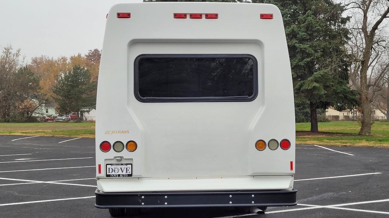 Used 2006 Ford E-450 and Econoline 450 RWD image 5