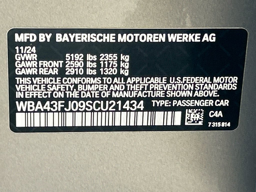 Used 2025 BMW 530i w/ Premium Package RWD image 35