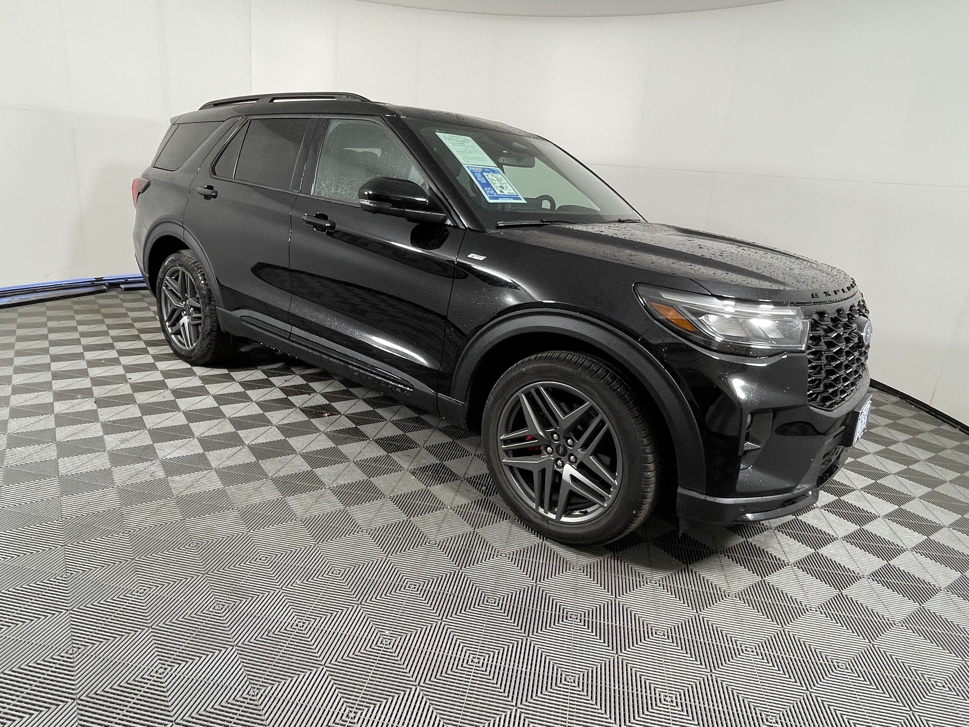 Used 2026 Ford Explorer ST-Line w/ ST-Line Street Pack AWD/4WD image 7