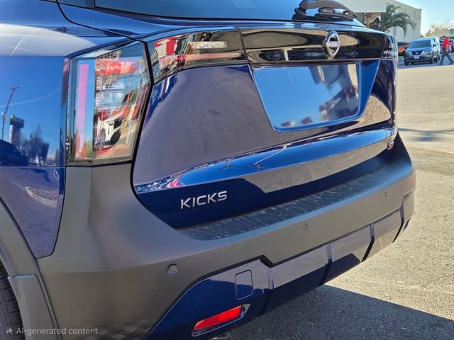 Used 2026 Nissan Kicks SR image 9